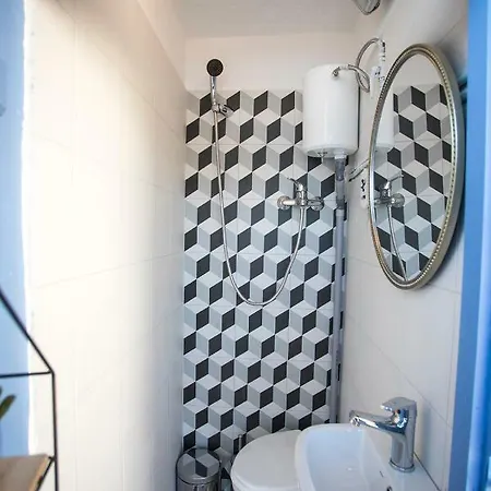 Rodia House * Glossa