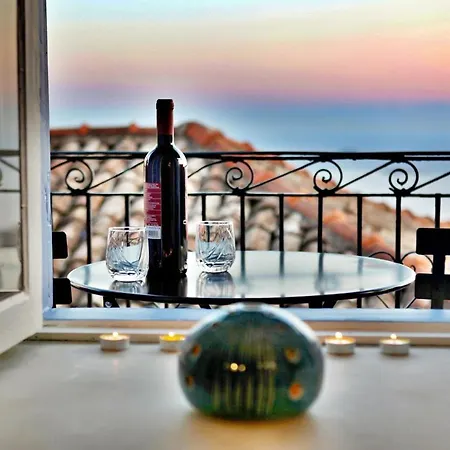 Holiday home Rodia House Glossa